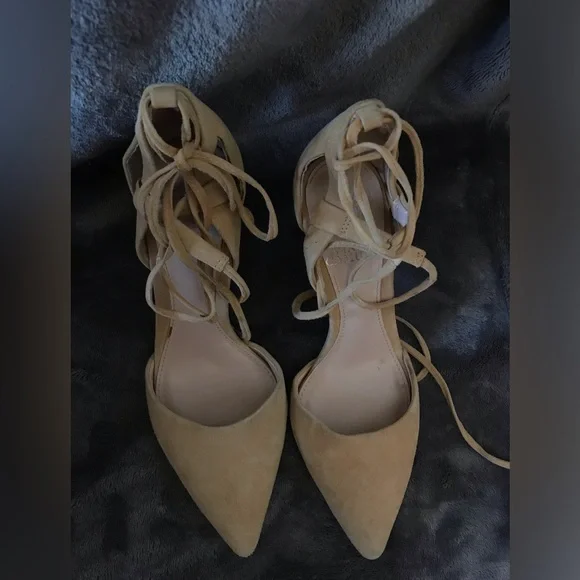 Vince Camuto Bellamy Suede pointed toe lace up heels. - Picture 7 of 11